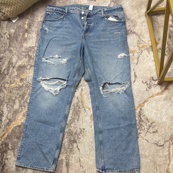 H&M Women's Blue Distressed Boyfriend Jeans - Picture 1 of 5
